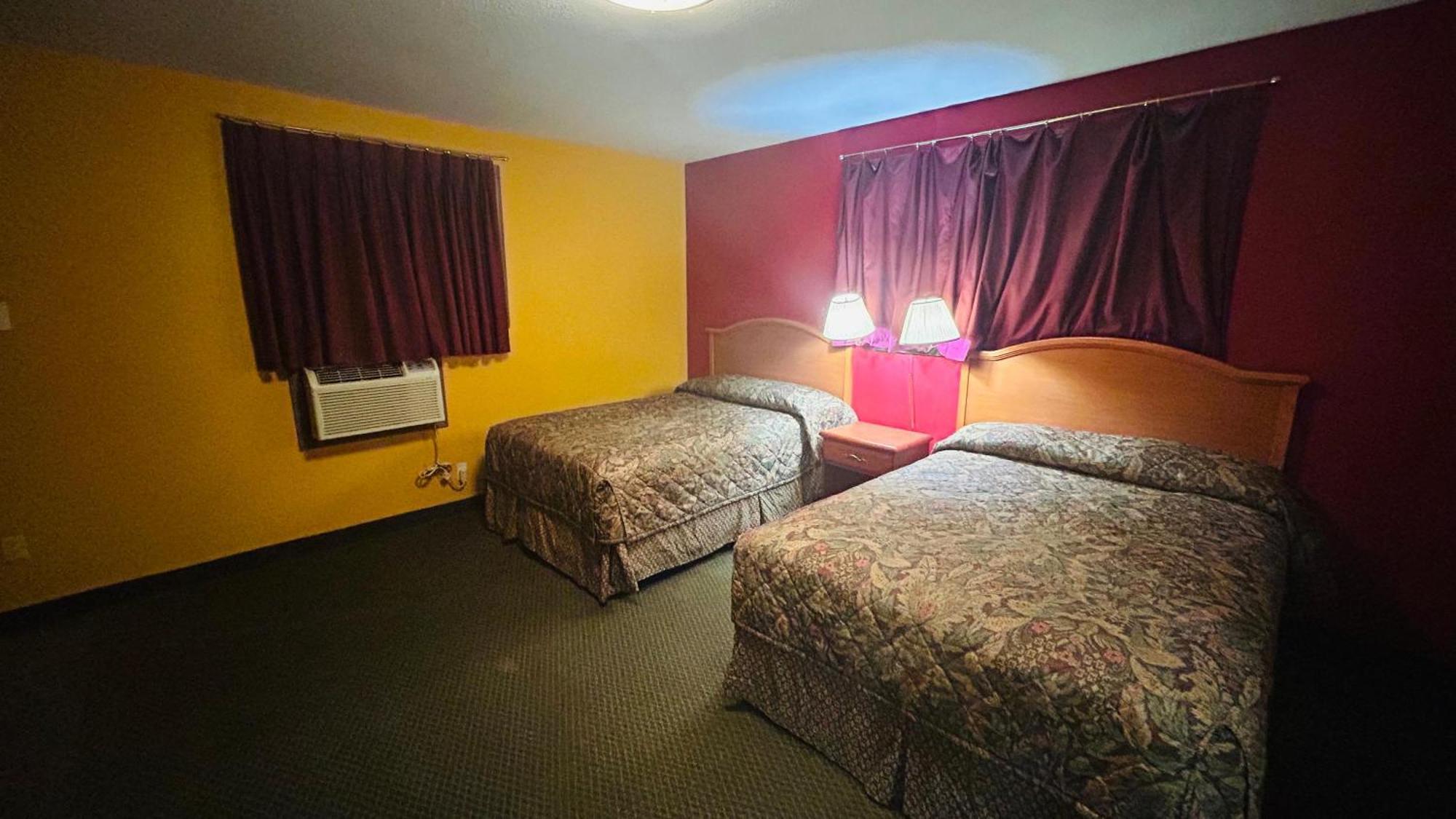 Relax Inn By Oyo Sulphur Hwy 90 Bagian luar foto