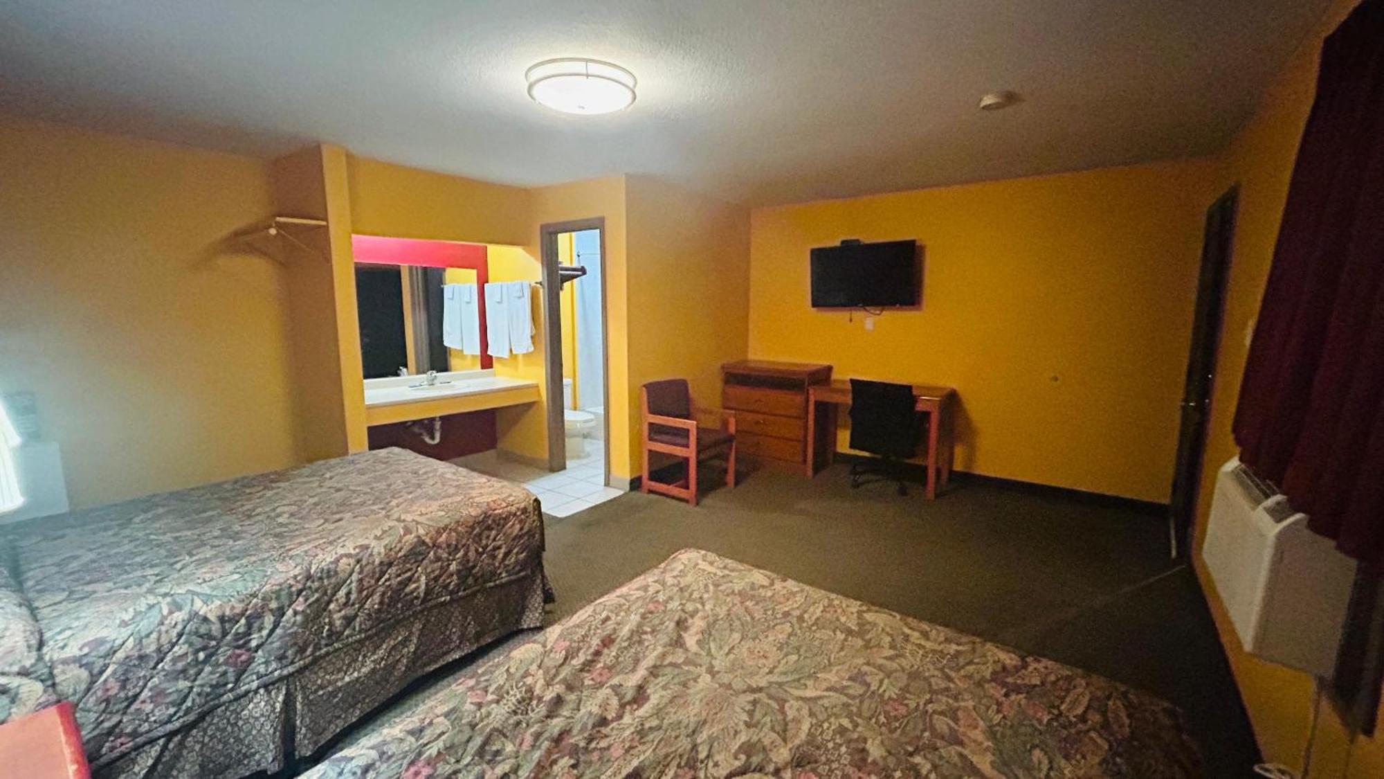 Relax Inn By Oyo Sulphur Hwy 90 Bagian luar foto